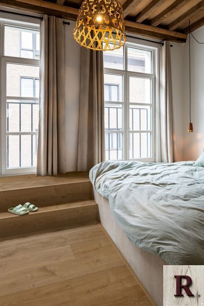 Кварц вінілова плитка для підлоги Quick-Step Bloom Elegant oak fumed AVMPU40317 фото